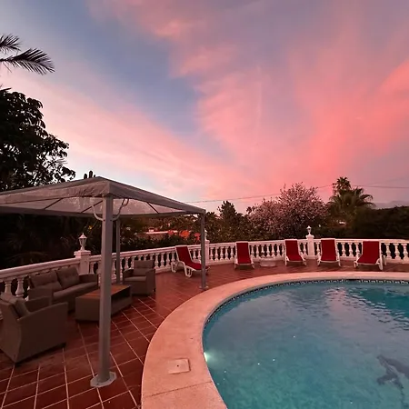 Casa Hendrika - Hills Villa *