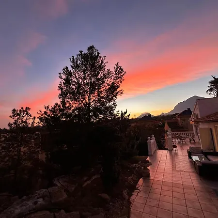 Casa Hendrika - Hills *